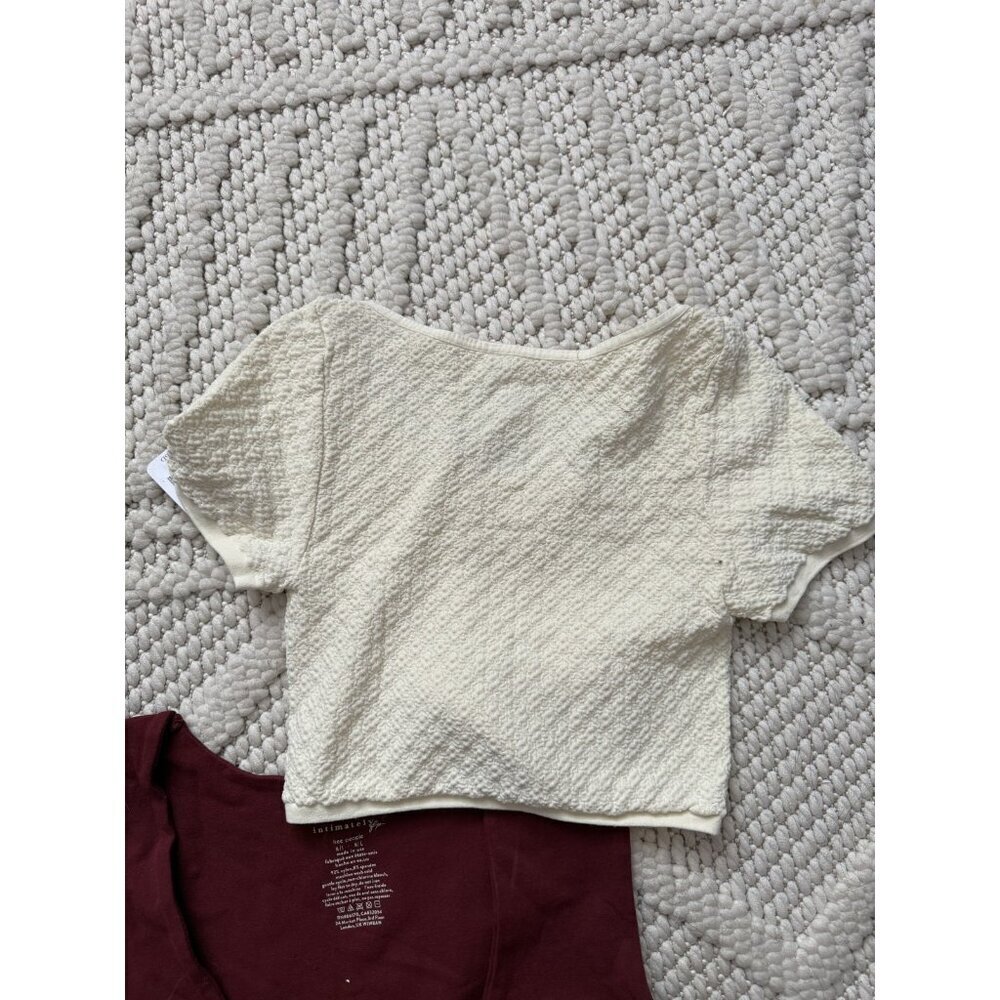 Free People Intimately BUNDLE Of 2 Textured Ivory & Seamless Deep V Crop Tops M - Picture 5 of 6
